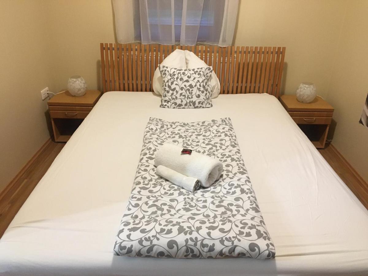 Cherry Apartmanhaz シャールヴァール エクステリア 写真